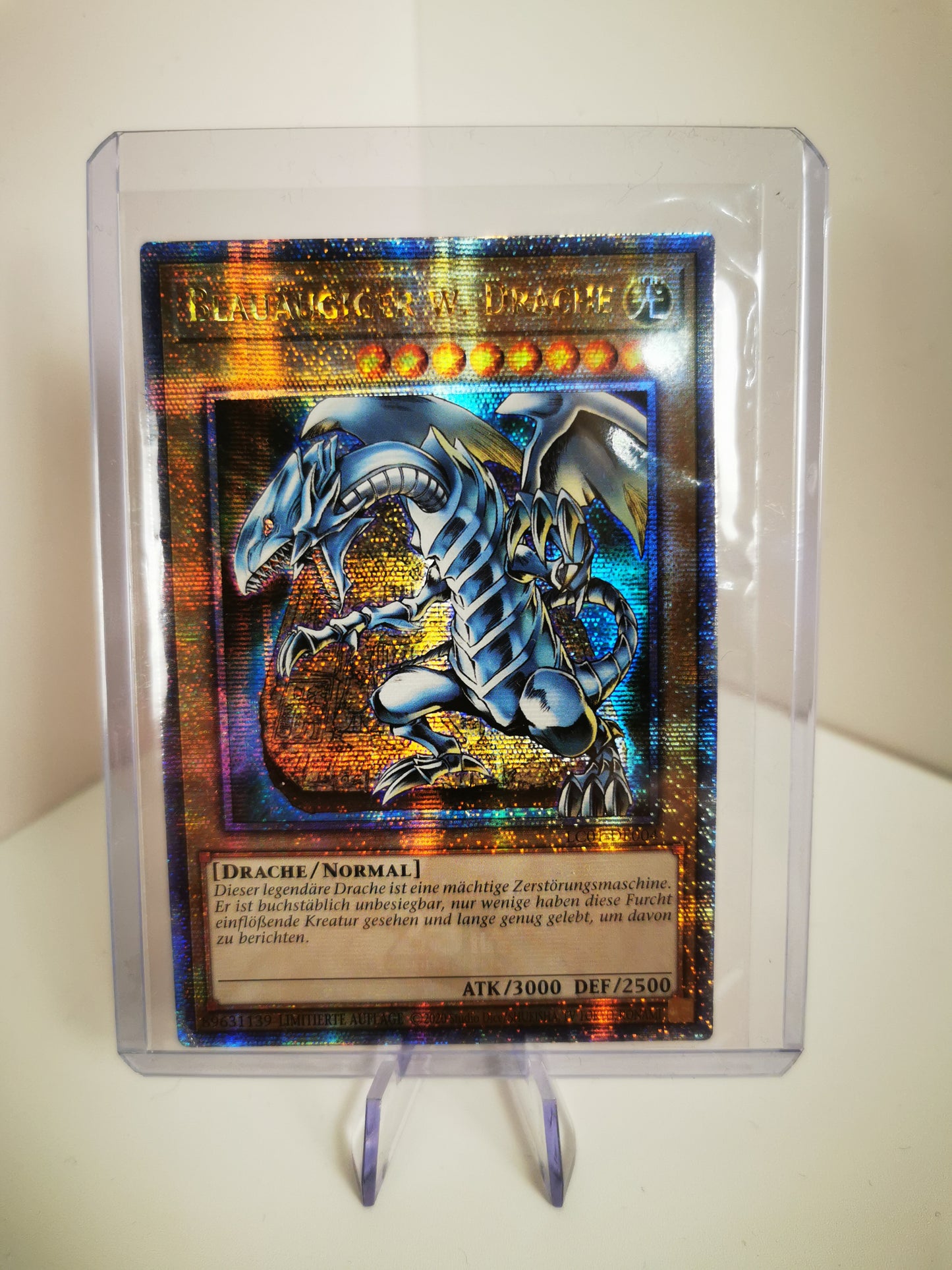 QCSR - Blauäugiger Weißer Drache - Ein zeitloser Klassiker im Jubiläums-Glanz