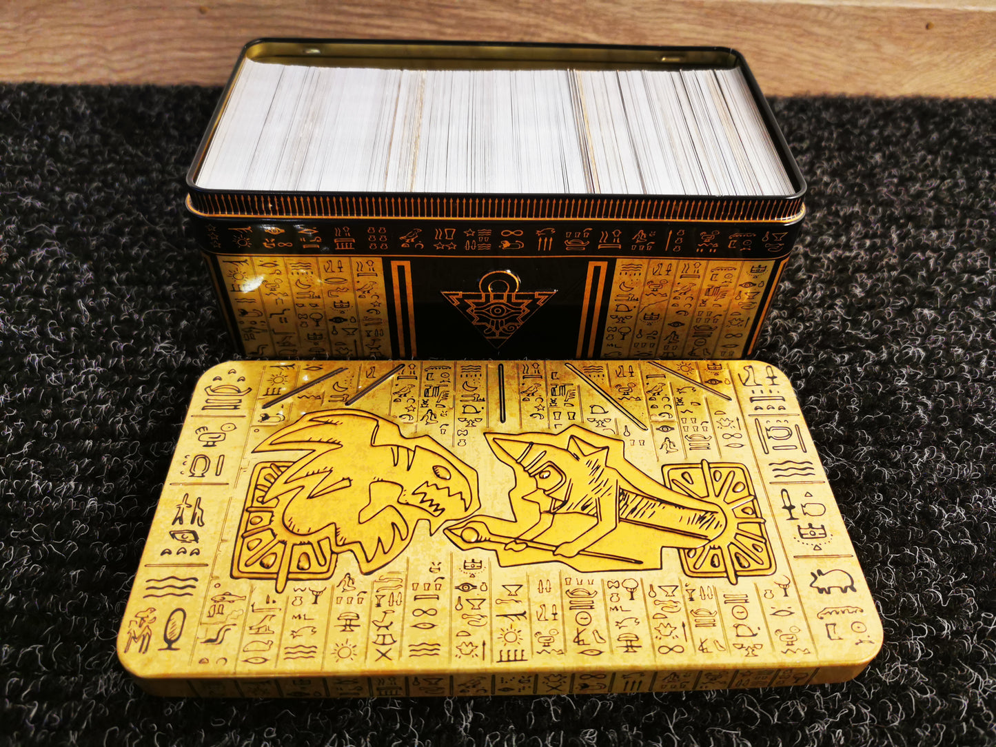 500 Yu-Gi-Oh! Karten in toller Aufbewahrungsbox