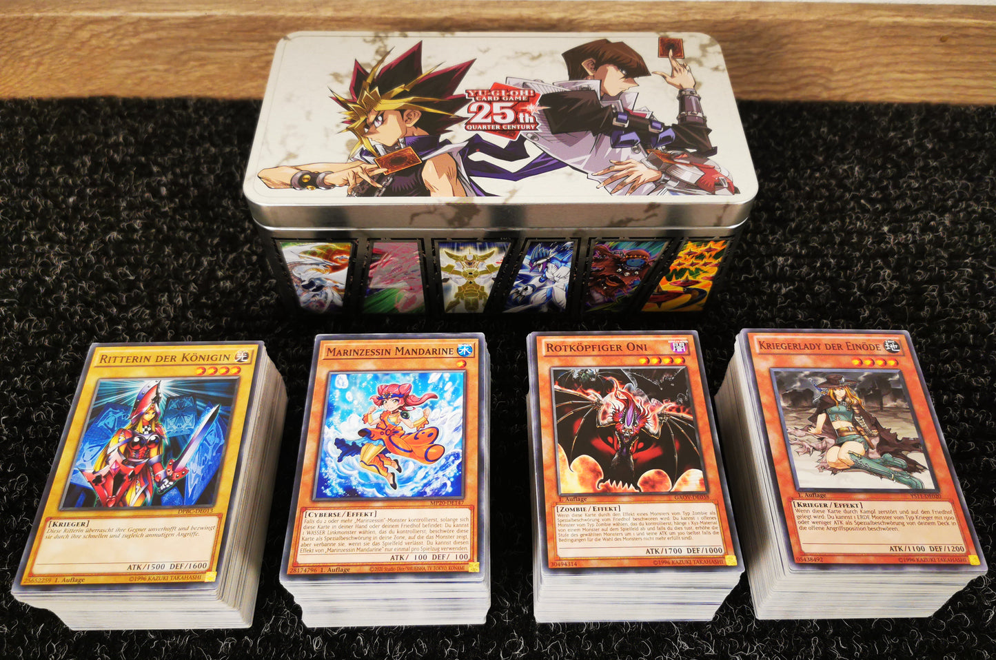500 Yu-Gi-Oh! Karten in toller Aufbewahrungsbox (25 Jahre Jubiläums-Tin)