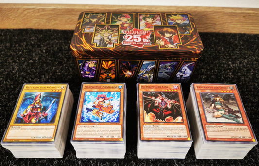 500 Yu-Gi-Oh! Karten in toller Aufbewahrungsbox (25 Jahre Jubiläums-Tin)