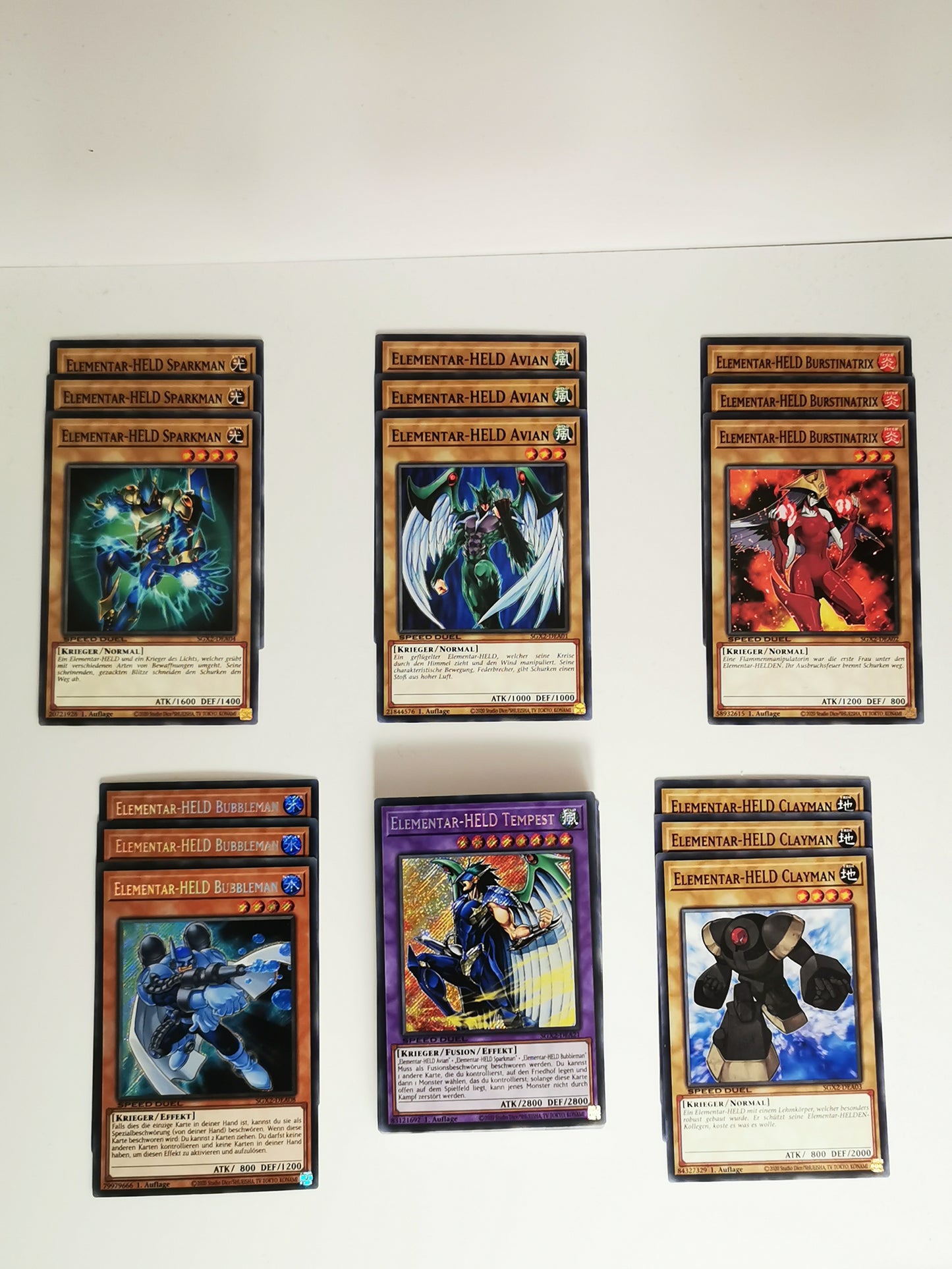 Yu-Gi-Oh! Helden Deckbau-Set (40 Karten Bundle) - Werde zur Legende