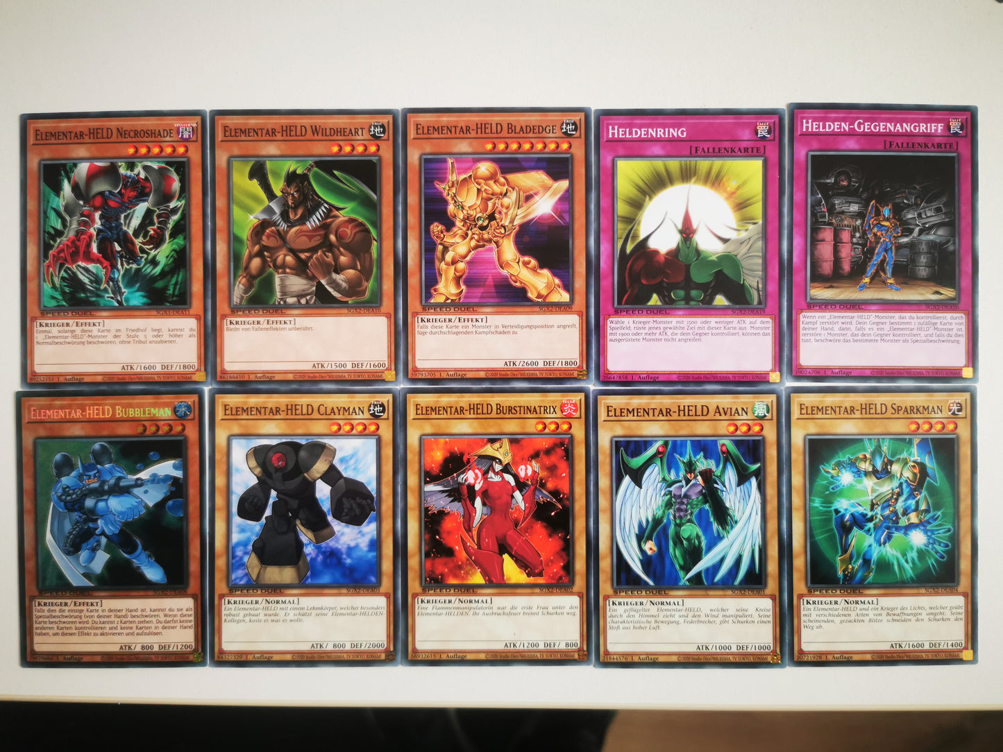Yu-Gi-Oh! Helden Deckbau-Set (40 Karten Bundle) - Werde zur Legende